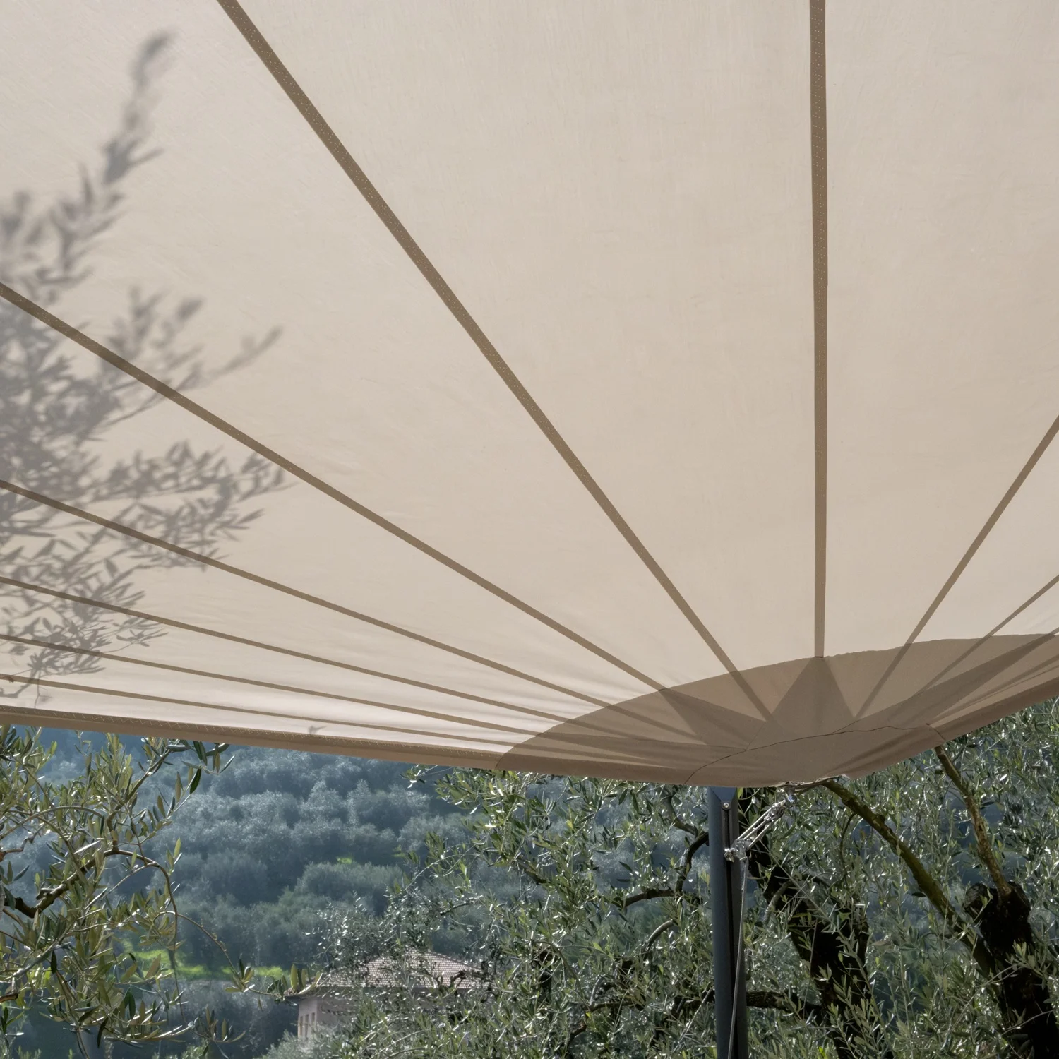 solaria-plus-furl-waterproof (1)